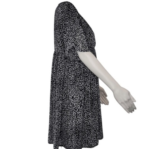 Umgee Black & White Short Sleeve Dress - Picture 4 of 12